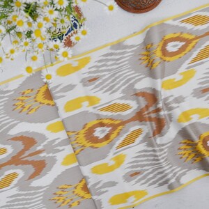 Tejido ikat de inspiración boho por metro, tejido ikat de colores apagados, telar manual de tela ikat, textil interior, tejido orgánico, tapicería de tela ikat
