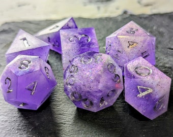 Pseudodragon 7 pcs Polyhedral Resin Glitter Dice Set, Dungeons and Dragons, Handmade Dice, D20, DND, D6, RPG Sharp edge dice (shard D4)