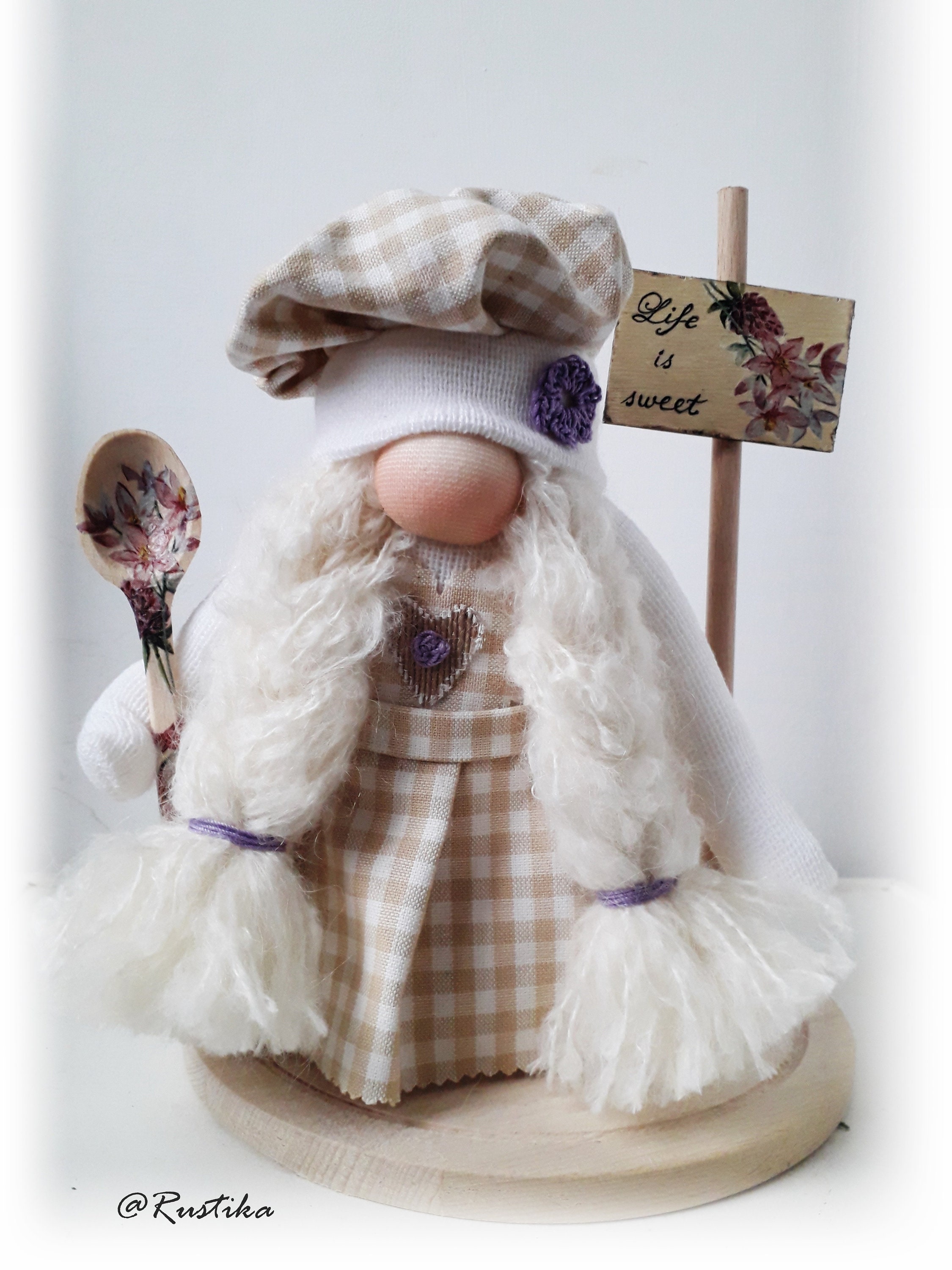 Chef Gnome with wooden spoon / Kitchen decor / Idea gift for mom - Shop  DollsandGnomes Aprons - Pinkoi