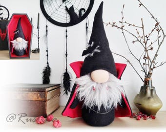 Handgemachte Vampir Figur mit Sarg – Gothic Halloween Gnom – Gothic Halloween Dekoration, Sammler Geschenk