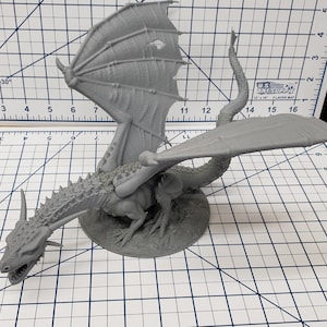 Great Dragon Miniature - DND - Pathfinder - RPG - Dungeon & Dragons - Miniature - Mini - 28 mm / 1&quot; - Fat Dragon Games