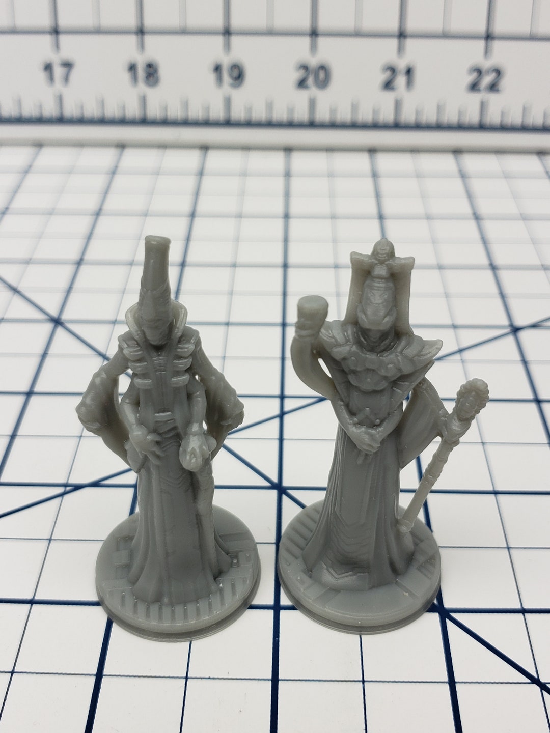 Alien Hoard Alien Councilors Mini - Ignis Quadrant - Hero's Hoard - Starfinder ...