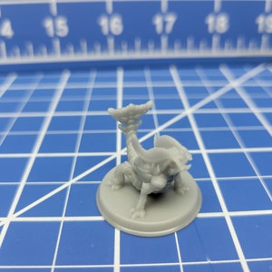 Rust Monster - Minis - Beasts and Badies - Hero's Hoard - DND - Pathfinder - Dungeons & Dragons - RPG - Tabletop - EC3D - Miniature