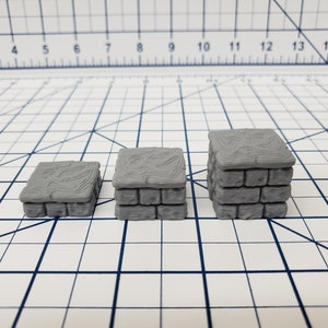Dungeon Stone - Pedestal Set - Fat Dragon Games - DND - Pathfinder - RPG - Terrain - 28 mm / 1&quot; - Dungeon & Dragons -