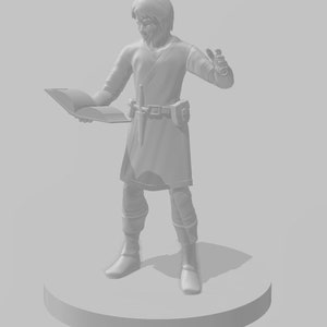 Puede incluir: Una miniatura impresa en 3D de color gris de una persona que sostiene un libro abierto y gesticula con la mano derecha. La persona lleva una túnica larga con un cinturón y botas.