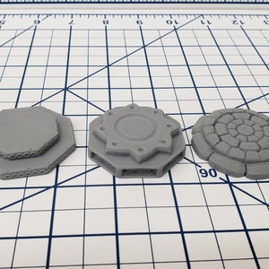 Set of 3 Dais - DND - Pathfinder - RPG - Dungeon & Dragons - Terrain - Map Accessories - Tabletop - 28 mm / 1&quot; - Terrain - Fat Dragon Games