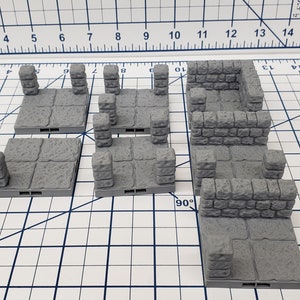 Dungeon Style - Half Pillar Walls - DragonLock - DND - Pathfinder - RPG - Dungeon & Dragons - 28 mm / 1&quot; - Terrain - Fat Dragon Games