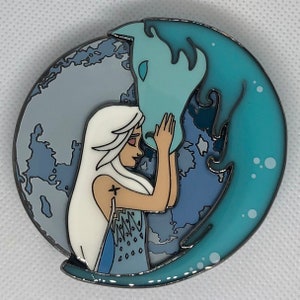 Jumbo 3&quot; Vollmond Elsa und Nokk Disney Fantasy Pin