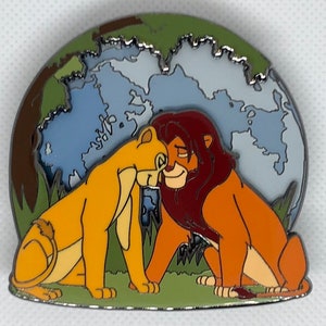 Jumbo Löwe König Vollmond Disney Fantasy Pin Grade B