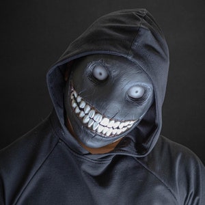 Creepy Smile Mask: Halloween Cosplay Prop