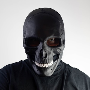 Skull Mask full face with movable jaw Black finish