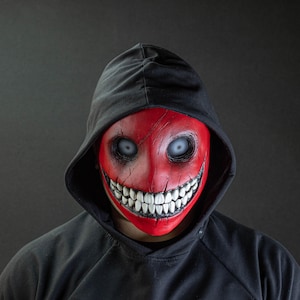 Creepy Smile Mask: Red Cosplay Halloween Mask