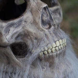 Human skull mask with realistic teeth, movable jaw, bone shape and gray beard