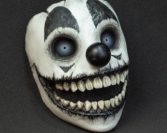 Clown mask with movable jaw Dark shape for gift, Halloween, cosplay or party