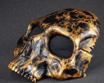 Skull Mask with gold marble texture