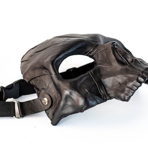 Skull Mask in leatherette image 6