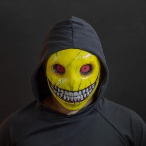 Yellow Smile Mask with Red Eyes: Halloween Cosplay