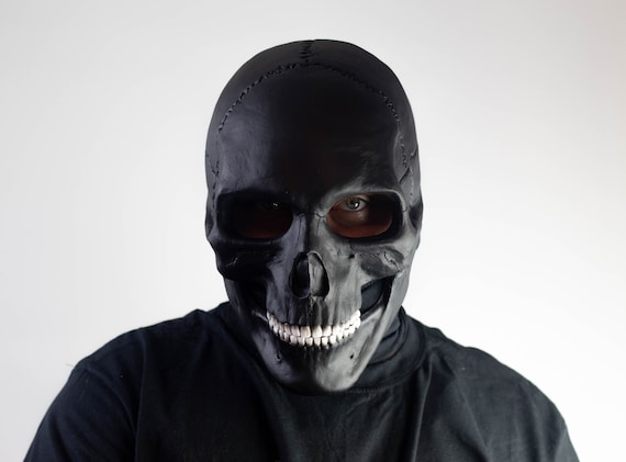 black skull mask halloween