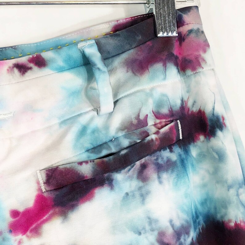 River Bend Tie Dyed Anthropologie Cartonnier Tamaño 2 Pantalones Hechos a mano Tie Dye Multi 1087 imagen 5