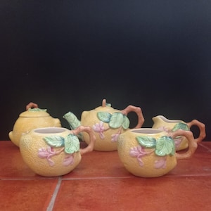 Game of rare tea vintage fruit