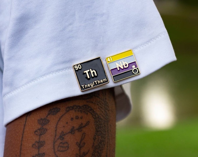 Nonbinary Pride Enamel Pin: Niobium Element - Queer Chemistry
