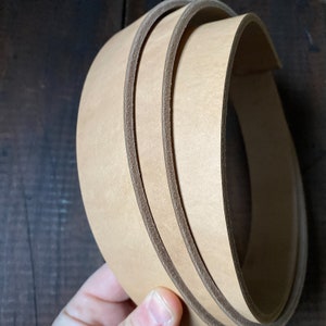 Oak Bark Bridle Strap Natural | 1.5&quot; Leather Strap | J&FJ Baker Oak Bark Tanned