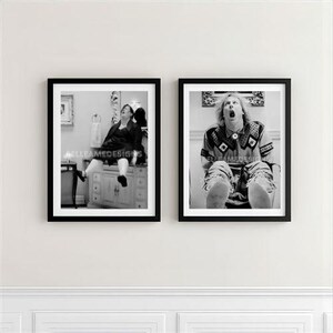 Paquete de decoración de pared para baño de "Dos tontos muy tontos" y "Damas de honor": pósteres de películas divertidos, impresiones de 8 x 10 y 11 x 14, descarga digital
