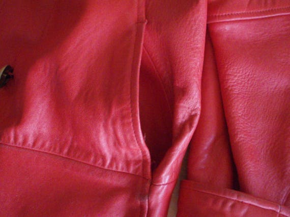 Women's Red Leather Coat - '70s Vintage, Beautifu… - image 4