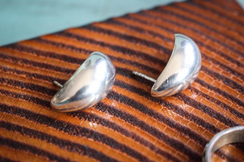Ring Silver Earrings