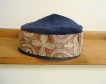 Kazakh Skull-Cap. Hat. Kufi. Tyubeteika. Kippah. Yarmulke. Velvet. Authentic. Size S. Antique Embroidery. Kazakhstan