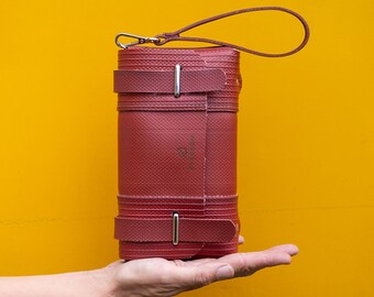 ClutchOM - Eversom - Clutch, handbag, fire hoses, recycled, red, handmade