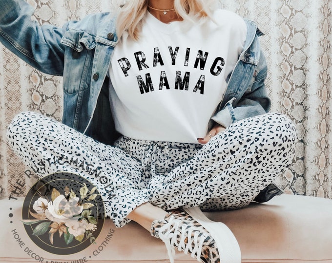 Praying mama unisex t-shirt