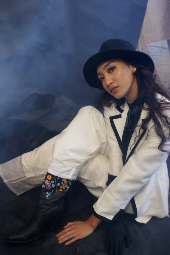 Vintage White Suit With Black Piping Gem