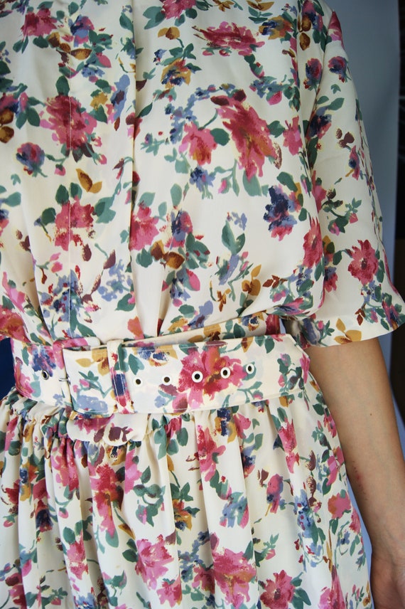 Belted Floral 1970's Dress - image 5
