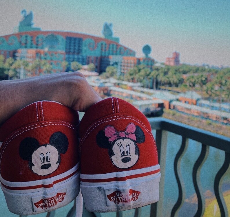 minnie mouse baby vans