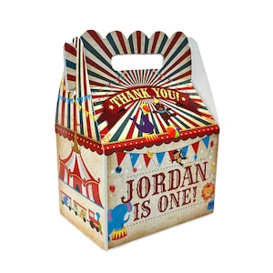 Circus Vintage Party, Personalized Gable Favor Boxes, pack of 8 image 1