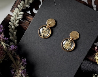 Gemma - Gold round stainless steel double pendant earrings with resin and natural elements - handmade botanical jewelry, unique pieces