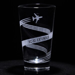 KC-10 Extender Contrails Pint Glass