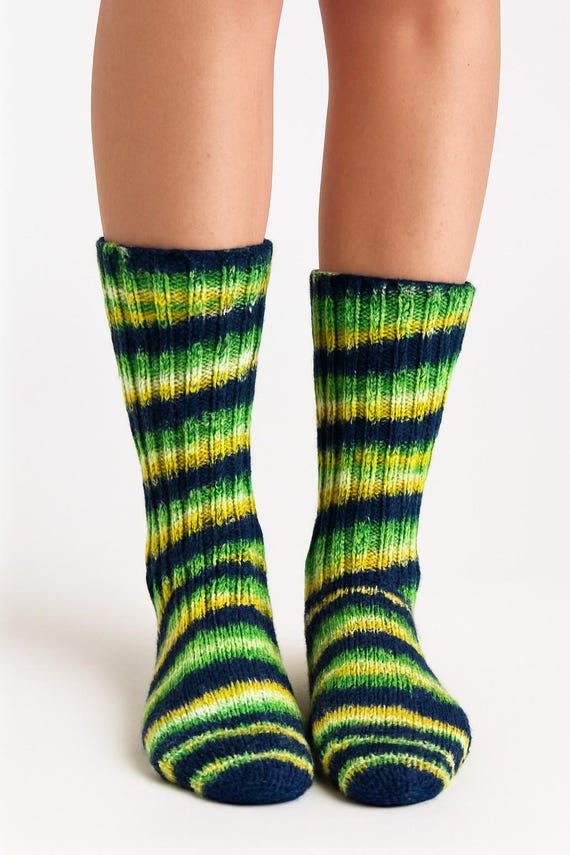 Hand-knitted socks - wool socks / hand-dyed Merino sock yarn / 6-ply / size 40-41