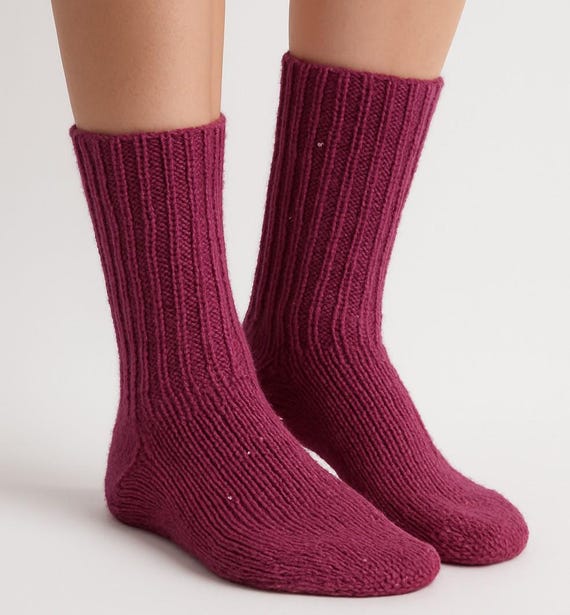 Hand-knitted, handmade wool socks / 6 ply / Lana Grossa color: Dark Fuchsia / Size is selectable