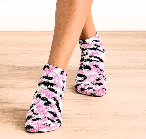 Hand-knitted sneakers/socks/hand-dyed Merino sock yarn/8-ply/short socks/size 38