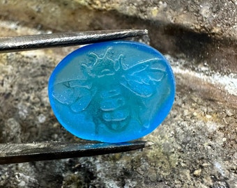 Hand crafted carved Venetian Glass Egypt Bee intaglio, for make jewelry, Roman art design, craftmanship, ancient style, for designer