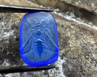 Hand crafted carved Venetian Glass Lucky Bee intaglio, for make jewelry, Roman art design, craftmanship items, ancient, gift for designer