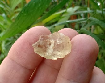 18.89 carat Orthoclase. Natural Rough Crystal. 22x15.85x10.9 mm. approximately.