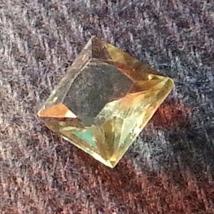 0.365 carat Turkish Color Change Diaspore, Natural Geniune Unheat and untreated