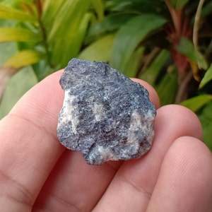 83.6 crt. Sapphire. Natural Rough Crystal. Unheat & Untreated (Geniune). Dark Blue Color. 27.8x26.35x13 mm. Approximately.