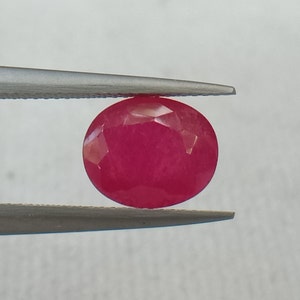 1.65 crt. Ruby. Natural. Treated. 7.23x6x3.7 mm.