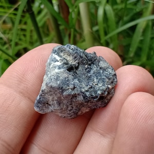 66.8 crt. Sapphire. Natural Rough Crystal. Unheat & Untreated (Geniune). Dark Blue Color. 25.15x24.3x15.5 mm. Approximately.