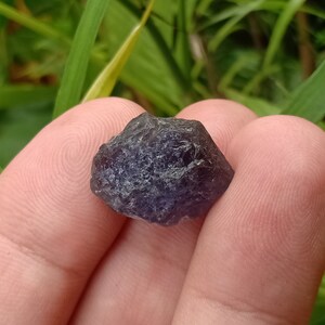 18.3 crt. Iolite (Cordierite, Dichroite). Natural Rough Crystal 19.7x16.2x10.55 mm. approximately.