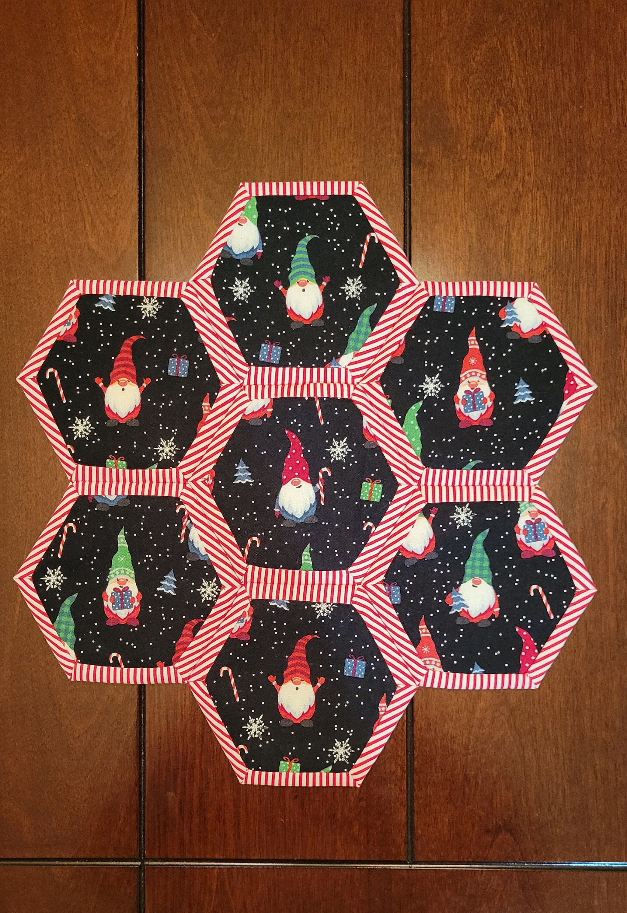 Christmas Gnomes Hand Sewn Mini Table Topper - Etsy